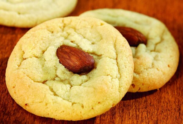 Pure Almond Extract - Image 4